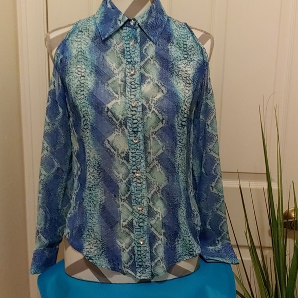 💚5/$25💚I-N-C size Small blouse w/rhinestone buttons - Picture 8 of 10